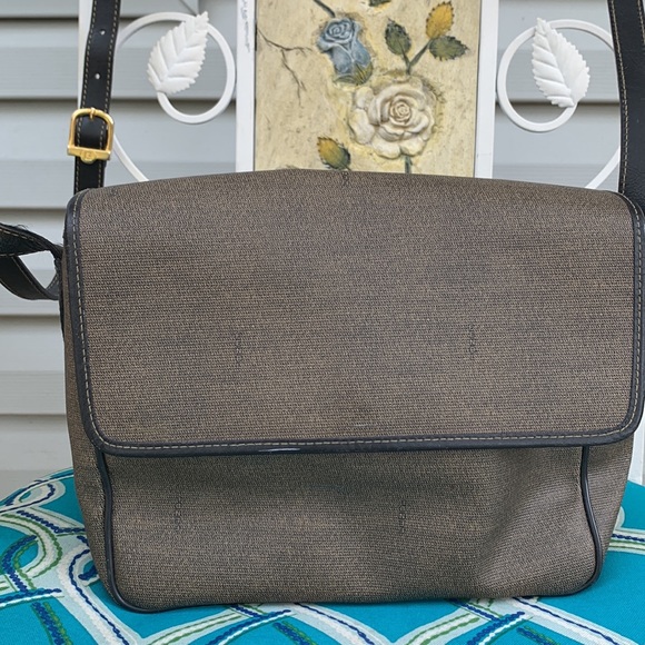 Vintage Fendi Bag - Picture 5 of 17